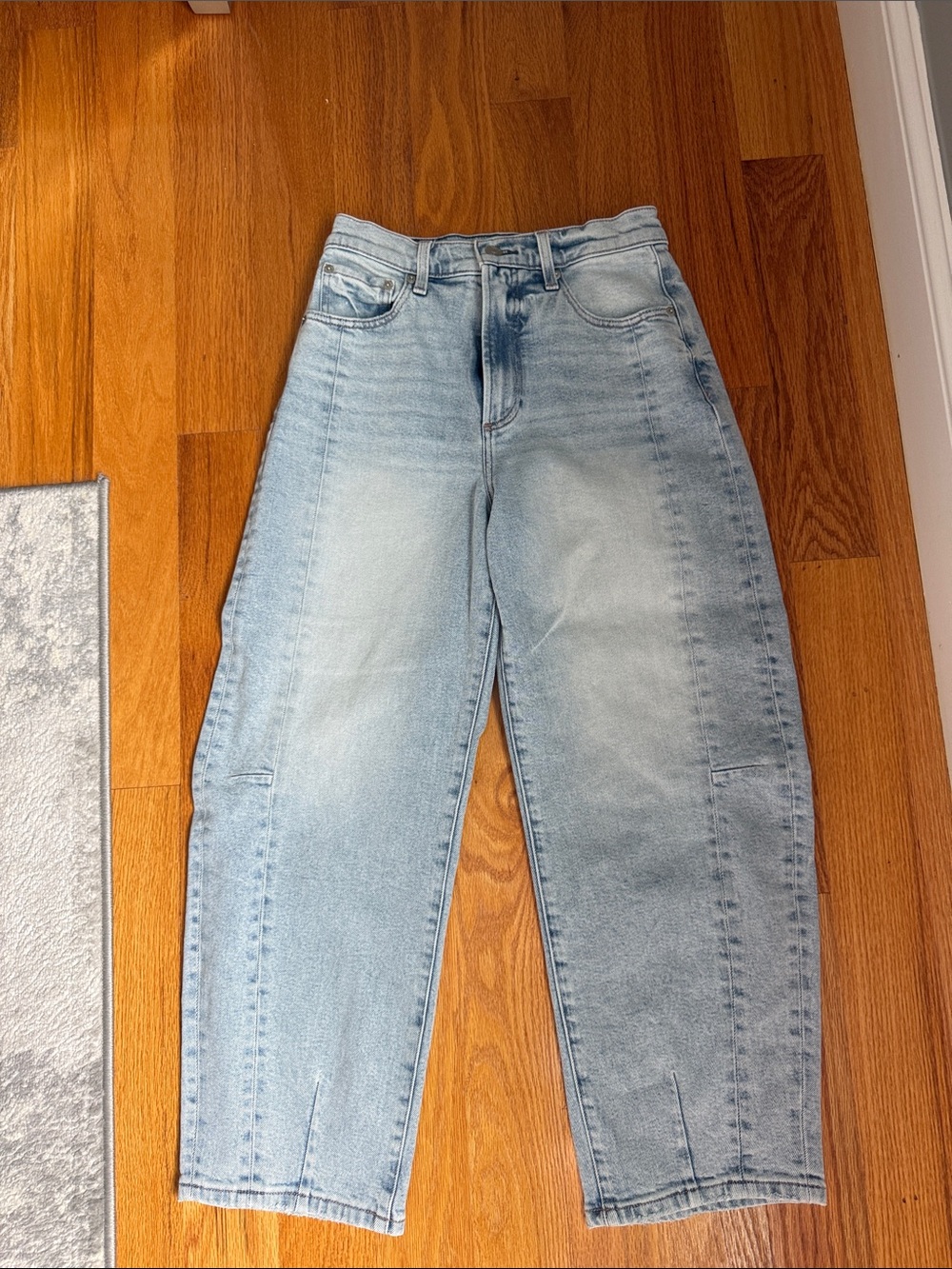 Pistols Light Wash Women’s Jeans - Classic barrel